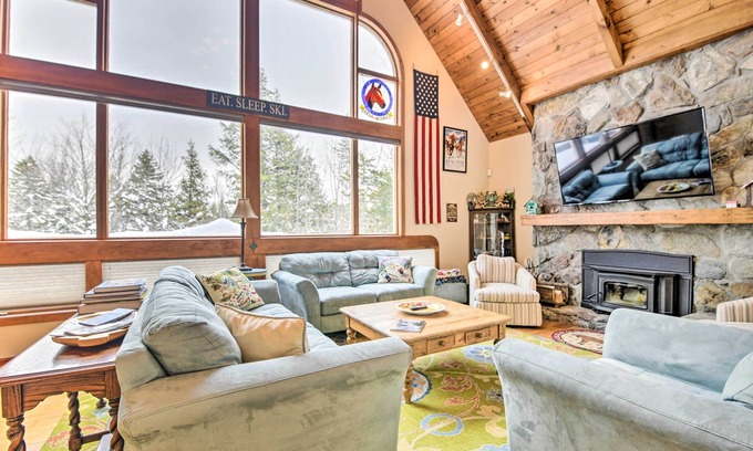 Waitsfield House | Relaxing Waitsfield Vacation Rental with Private Hot Tub