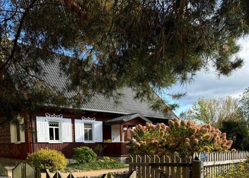 Kleszczele House | Pet Friendly Retreat: Wakacyjny Dom w Sakach, Rated 10/10