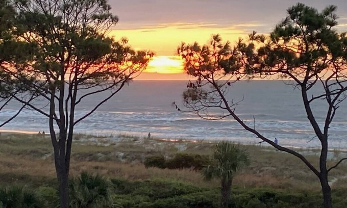 Hilton Head Island Villa | Oceanfront Seaside Villa 225 with Pool & Ocean Views