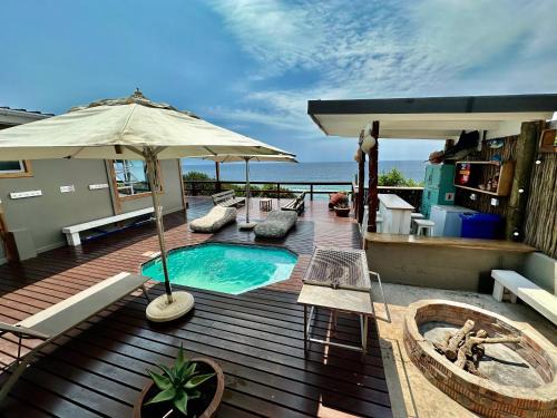 Zitundo House | Wakene 5: Family-Friendly Oceanfront Retreat with Pool