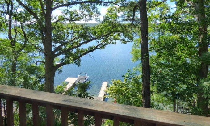 Town of Jerusalem House | Wakiva Esperanza: Beautiful Lakefront and Dog-friendly Home
