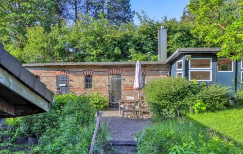 Gluecksburg Apartment | Experience Family-Friendly Comfort at Waldblick Hotel