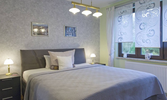 Schweina Apartment | Waldblick vacation apartment - relaxation with garden and pool in the Thuringian Forest