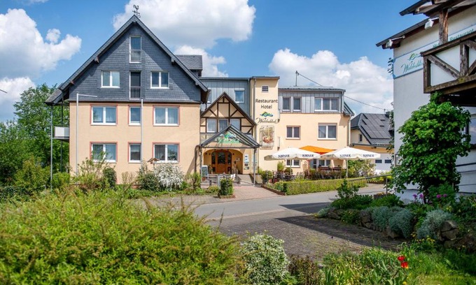 Lahr Hotel | Relax at Waldesblick: 4-Star Hotel with Spa & Ocean View