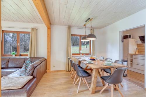 Reimboldshausen House | Enjoy Waldfee with Private Sauna and Family-Friendly Amenities