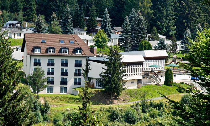 Lichtetal am Rennsteig Hotel | Relax at Waldhotel Feldbachtal with Spa and Family Amenities