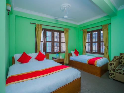 Kathmandu Hotel | Delightful Waling Fulbari Guest House with Family Amenities