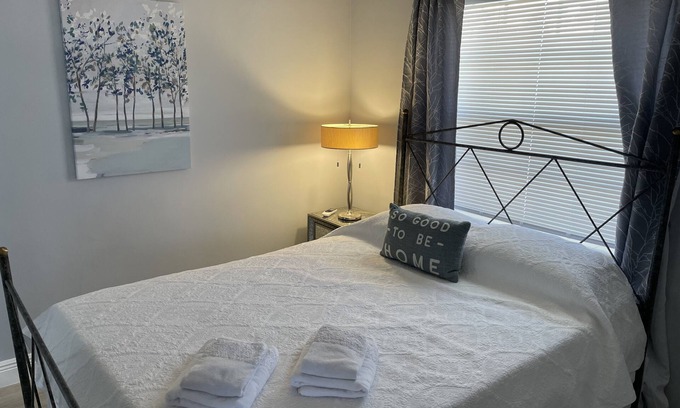 Singer Island Condo | Oceanfront Escape: Beach, Dining, and Adventure Await