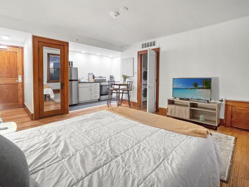 Downtown Des Moines Apartment | Explore Nearby Breweries at a Cozy 1 Bed Apartment