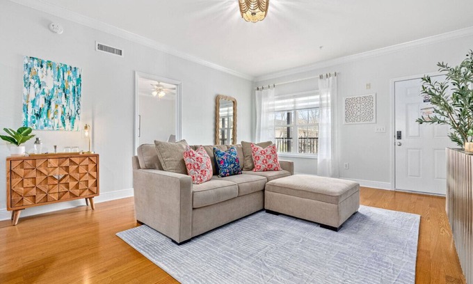 Auburn Apartment | Ideal Location: Walk to Arena & Downtown Auburn