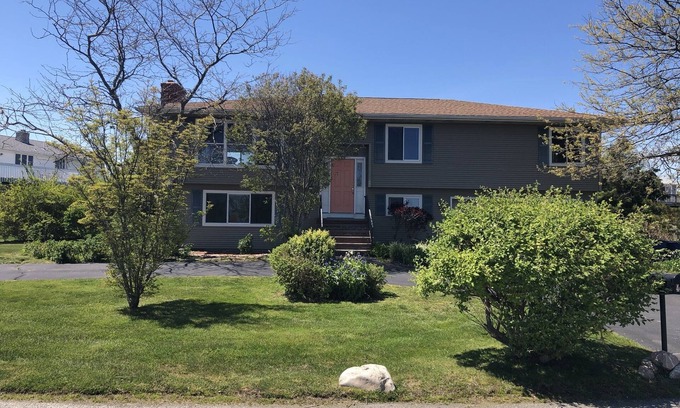 Eastward Look House | Beachside Retreat: 7 Beds, Pool & Oceanfront Bliss