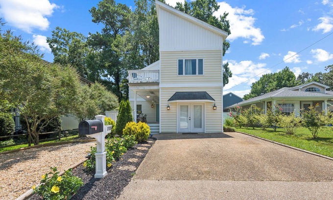 Northeast Virginia Beach House | Walk to Beach, Boardwalk/Resort and Entertainment