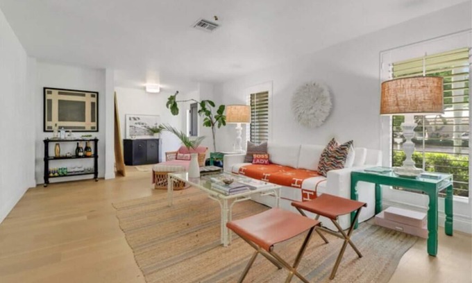 Moorings House | Perfect Beachside Retreat in The Moorings with Private Pool