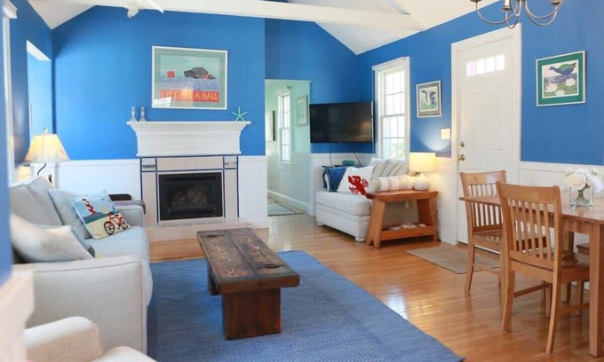 Hyannis Port House | Beachside Retreat: Hyannisport Three Bedroom Escape