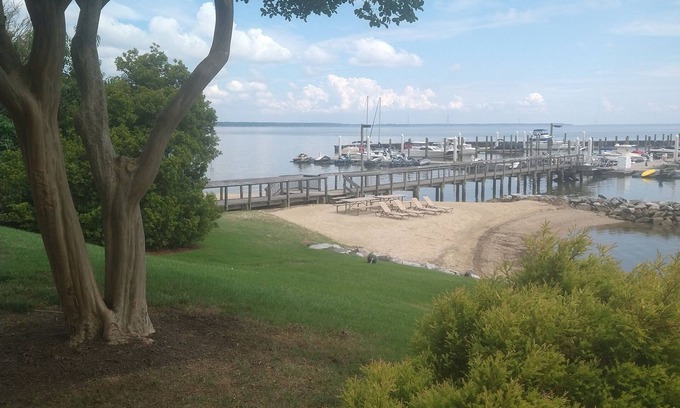 Kingsmill Apartment | Lake View Retreat: Kingsmill on the James, 9.8/10 Rated