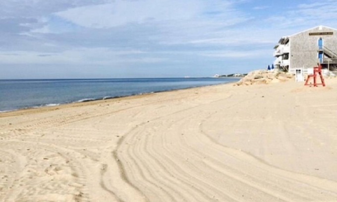 Misquamicut House | Beachside Misquamicut Cottage with Family-Friendly Amenities