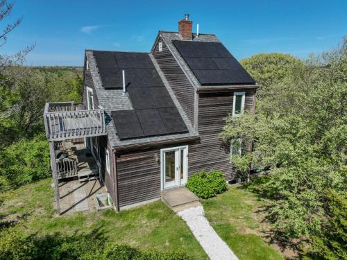 Truro House | Beachside Escape with Rooftop Deck and Family-Friendly Amenities