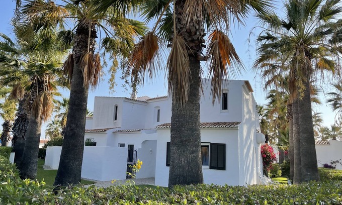 Carvoeiro Villa | Bright Retreat: Steps to Beaches, Pool & Town - Guest Rated 9.8
