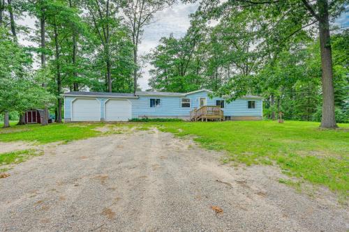 Nottawa House | Tranquil Weidman Home Steps from Coldwater Lake!