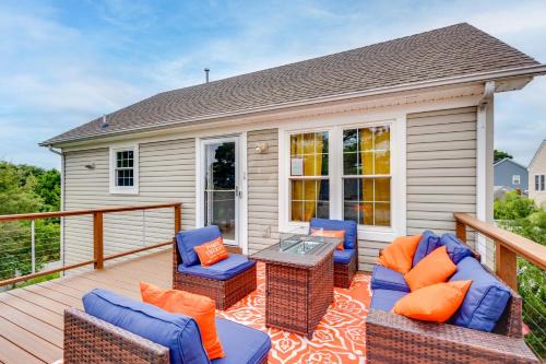 East Ocean View Apartment | Walk to East Beach Apt with Outdoor Space