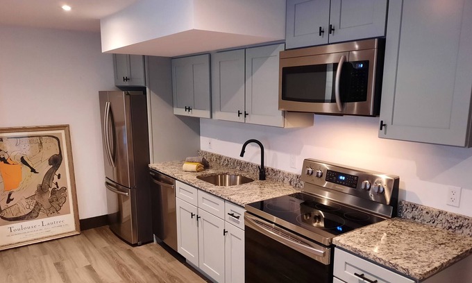Easton Apartment | Walk to galleries, shops, restaurants, 5 min to Center Square Easton & market
