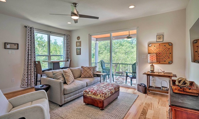Lakeland Park House | Delightful Getaway w/ Patio, Steps from Lake Austin