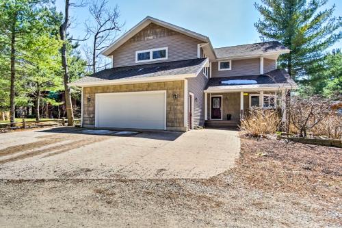 Mears House | Inviting Mears House - Steps From Lake Michigan with Hot Tub