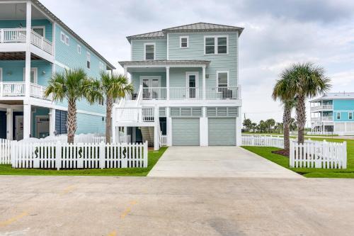 Beachside Village House | Seaside Getaway: Galveston Beach House with Ocean Views