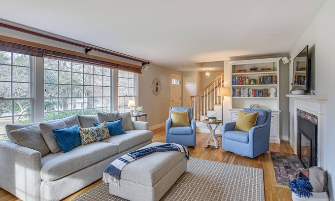 Teaticket House | Falmouth Retreat with Private Pool, Gym & Game Room Awaits!
