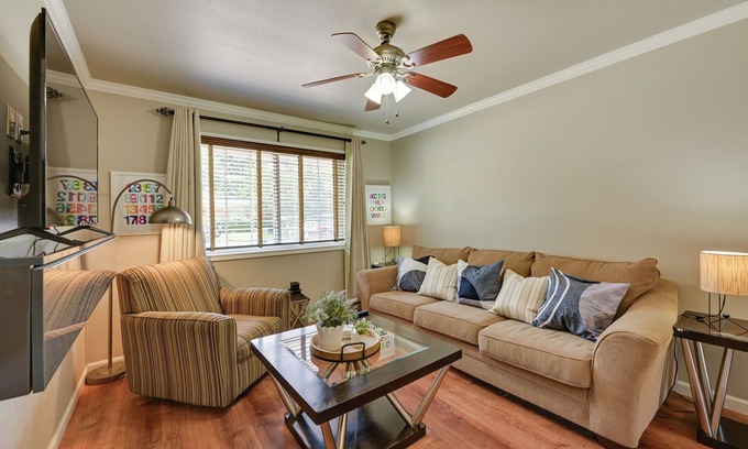 Nacogdoches Condo | Walk to SFA Campus: Pet-Friendly Nacogdoches Condo