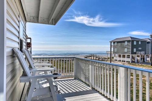 Surfside Beach House | Family-Friendly Surfside Beach Home: Steps from the Shore