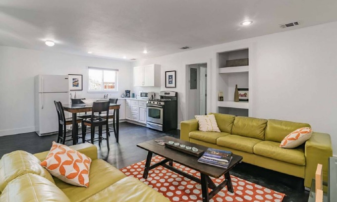 Travis Heights House | Cozy Cottage Near South Congress with Patio and BBQ