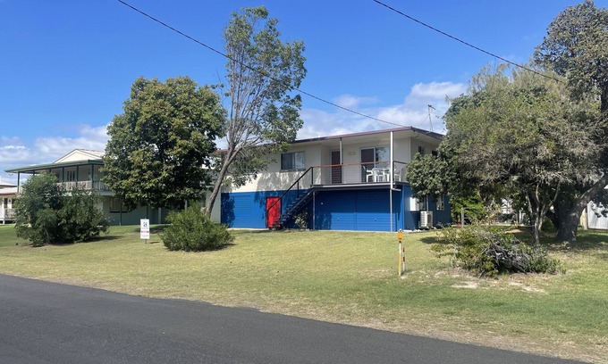 Woodgate House | Beachside 3BR Retreat with Pool Table & Pet-Friendly Perks