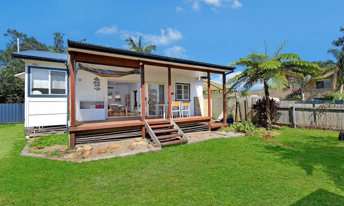 Crescent Head House | Beachside Killick Creek Hideaway with Family-Friendly Kitchen