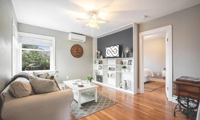 North End Apartment | Stroll to the Waterfront at The Cozy Cottage Retreat