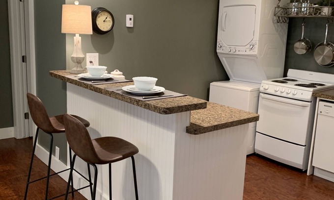 Denton Apartment | Convenient Stay Near UNT and Hospitals with Breakfast