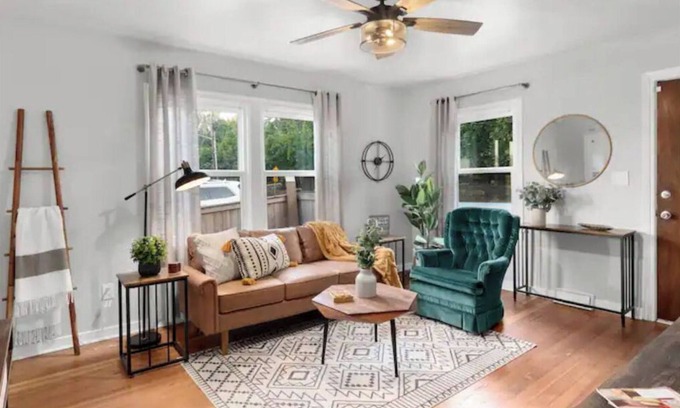 West Ridge House | Unwind Near Wineries & Restaurants with Pet-Friendly Amenities