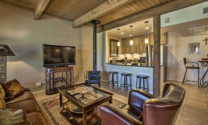 Northeast Santa Fe Condo | Adobe-Style Retreat with Pool & Spa - Steps to Plaza!