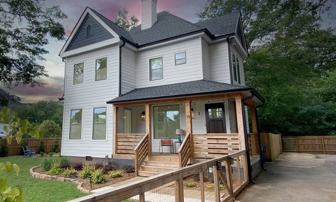 East Lake House | Elegant Retreat in East Lake with Spa and Hot Tub