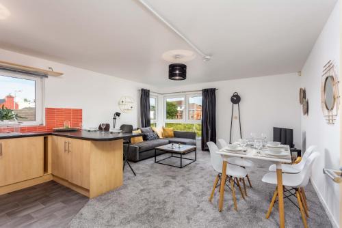 Kilmarnock Apartment | Pet-Friendly Walker Suite No82 at Donnini Apartments