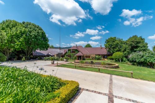 Dullstroom Hotel | Indulge in Relaxation at Walkersons Hotel & Spa