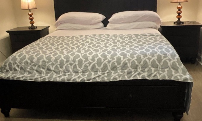 Triangle House | Bright & Inviting 2-Bedroom Basement with Modern Amenities