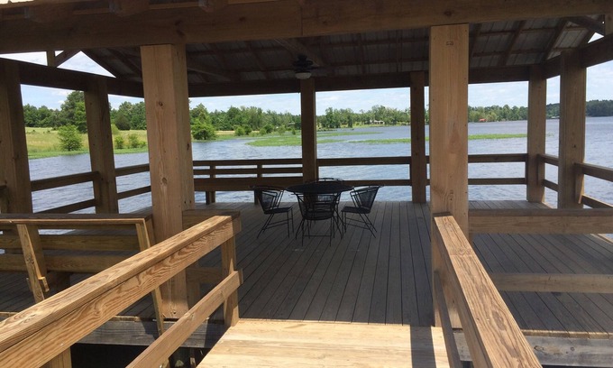 Negreet House | Welcoming Walnut Getaway: Perfect for Family Retreats