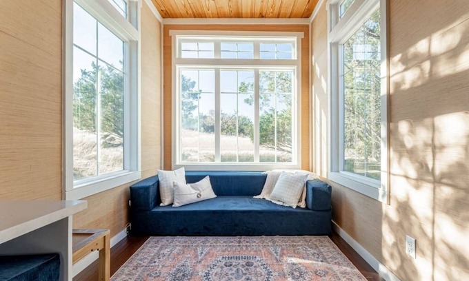 Fredericksburg House | Relax at Walnut Horizon Tiny Home with Private Hot Tub