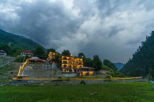 Kaghan Resort | Family-Friendly Stay at Walnut Riverside Resort