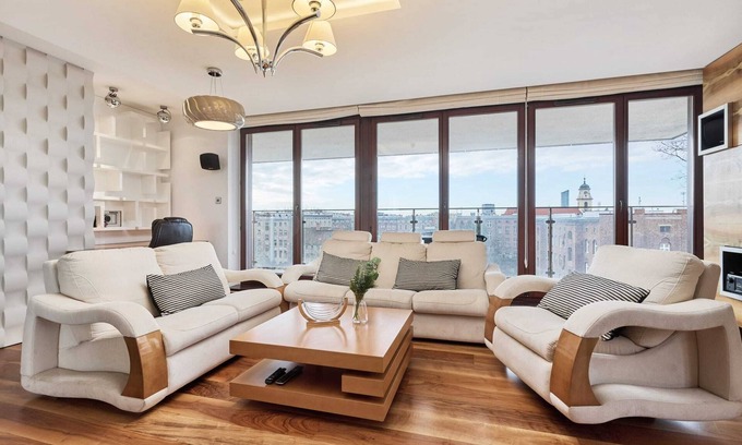 Krzyki Apartment | Pet-Friendly One-Bedroom Apartment at Walońska 7