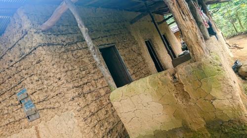 Illukkumbura Hotel | Cozy Walpolamulla Eco Lodge with Breakfast & Child Care
