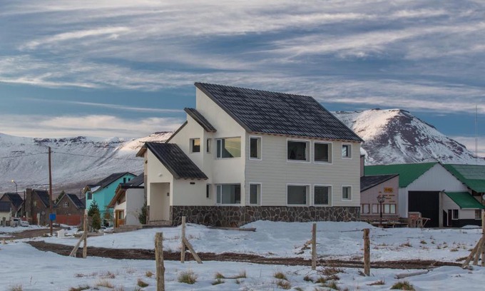 Caviahue Apartment | Discover Walwalun: Pet-Friendly Stay with Breakfast & Kitchen