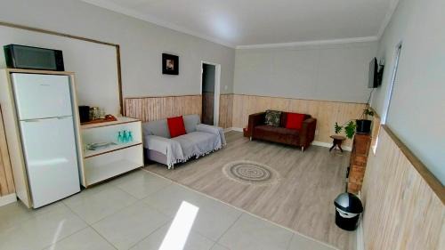 Bloemfontein House | Pet-Friendly Wamelia Guesthouse: Family-Friendly Retreat