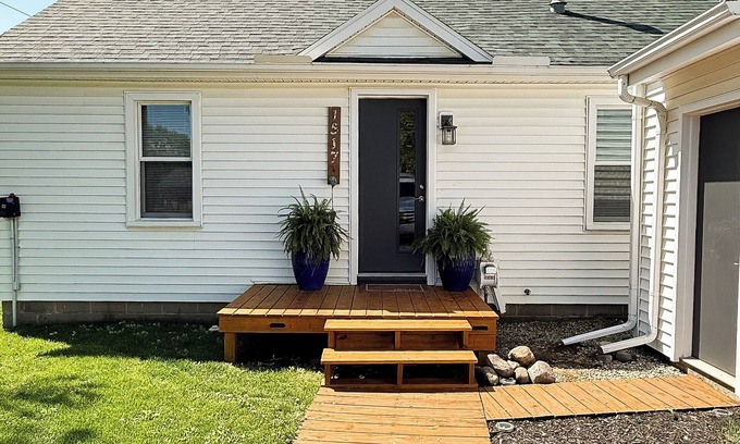 Brooklyn House | Serene Wamplers Lake North Shore Home with Sandy Beach